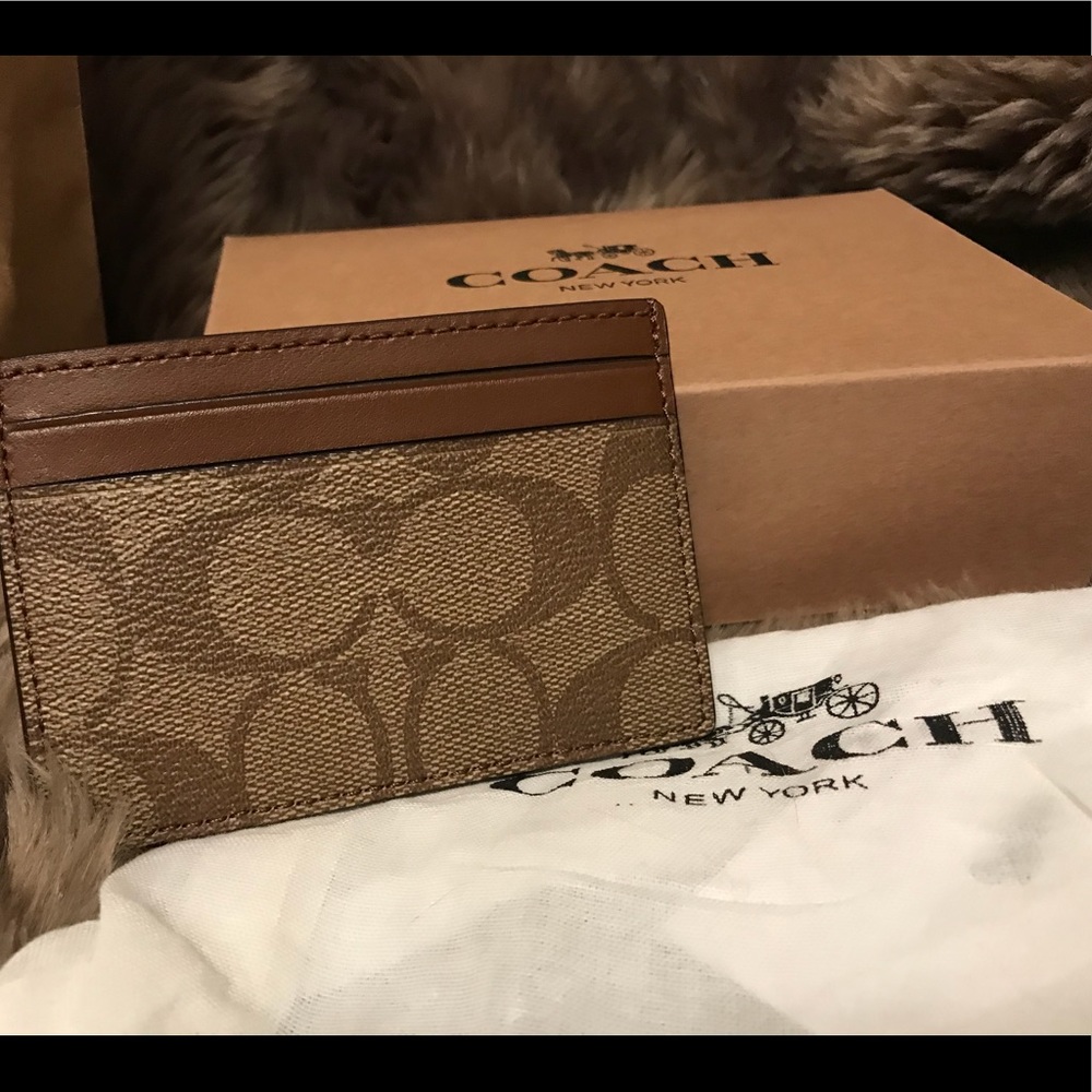 Coach Card Wallet - Picture 4 of 4